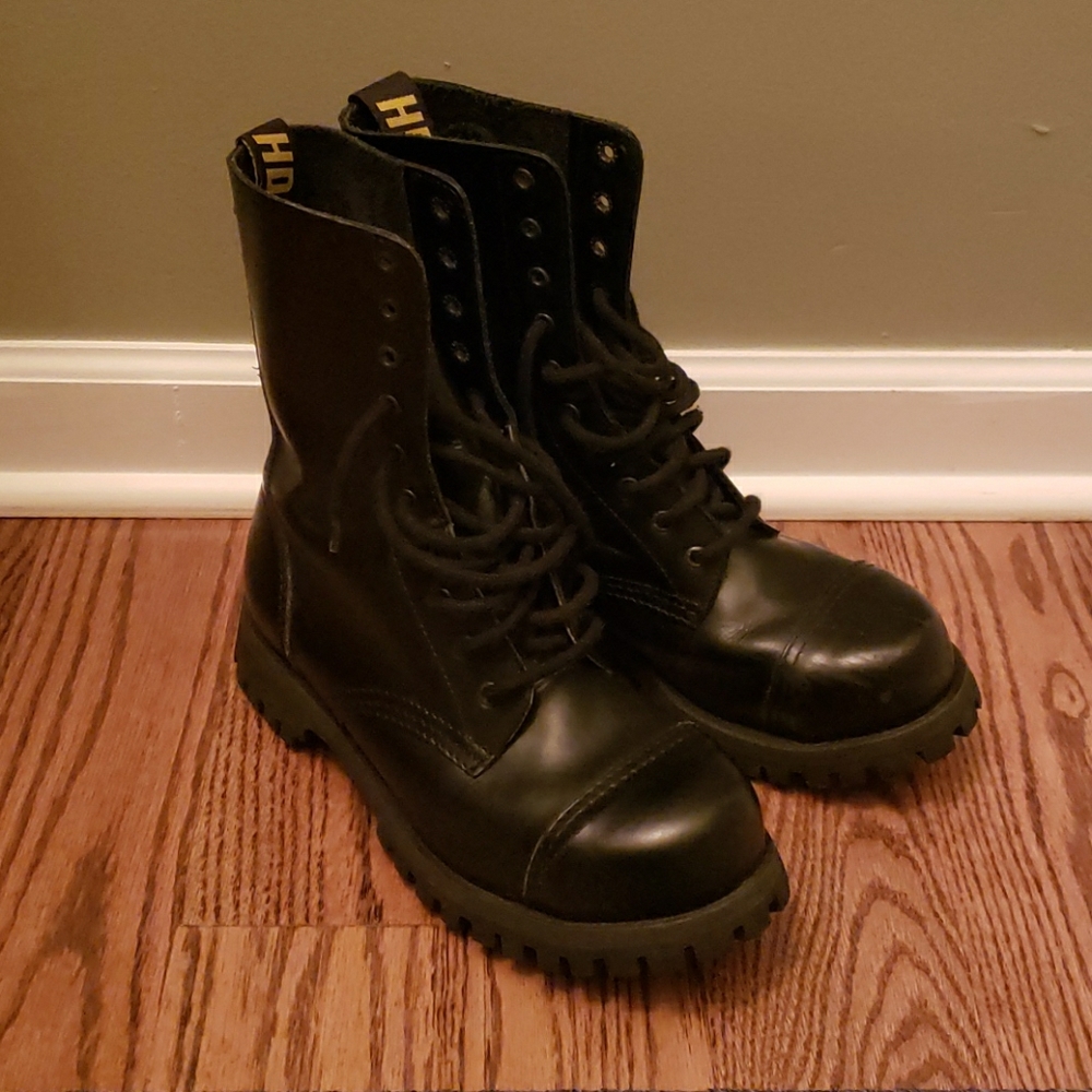 Dr Martens women's orginal HD boots